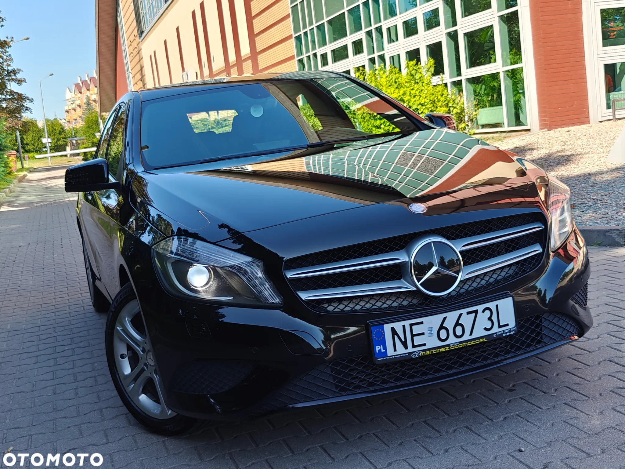 Mercedes-Benz Klasa A 180 (BlueEFFICIENCY) 7G-DCT Urban - 2