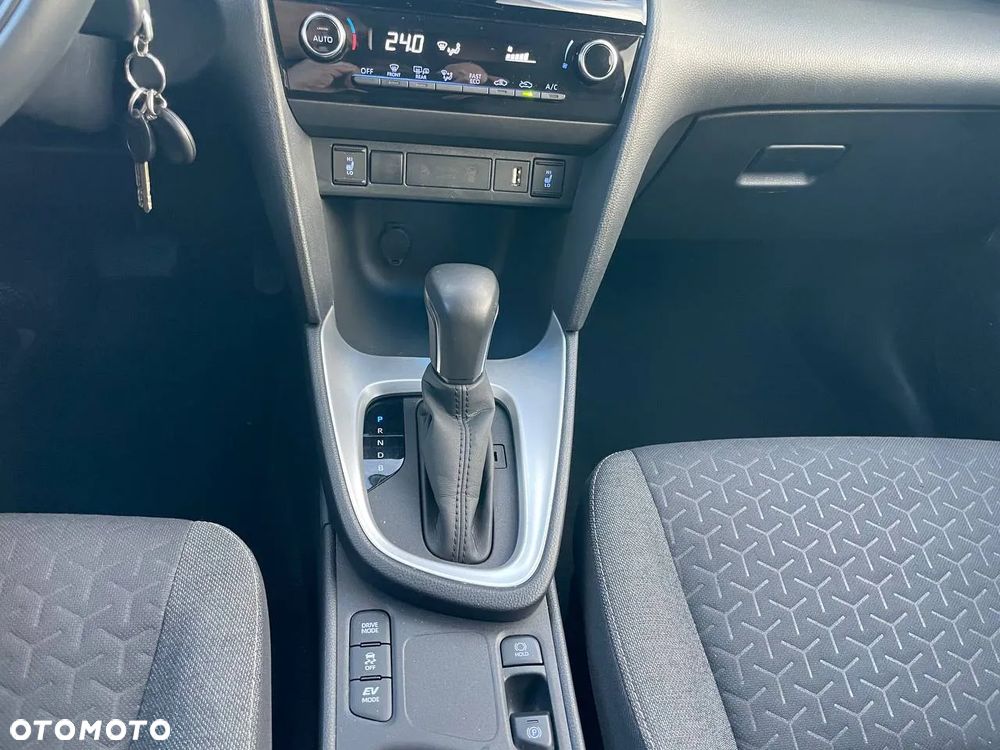 Toyota Yaris Cross Hybrid 1.5 Executive - 17