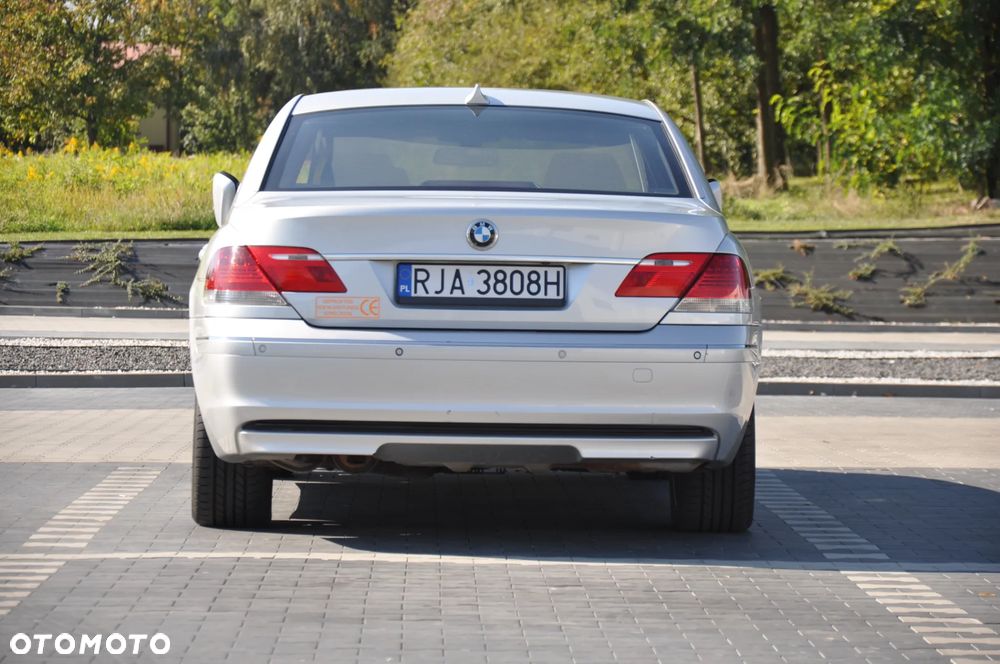 BMW Seria 7 740i - 9