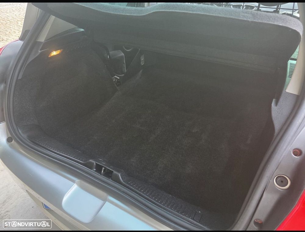 Renault Clio 1.5 dCi Dynamique S - 5