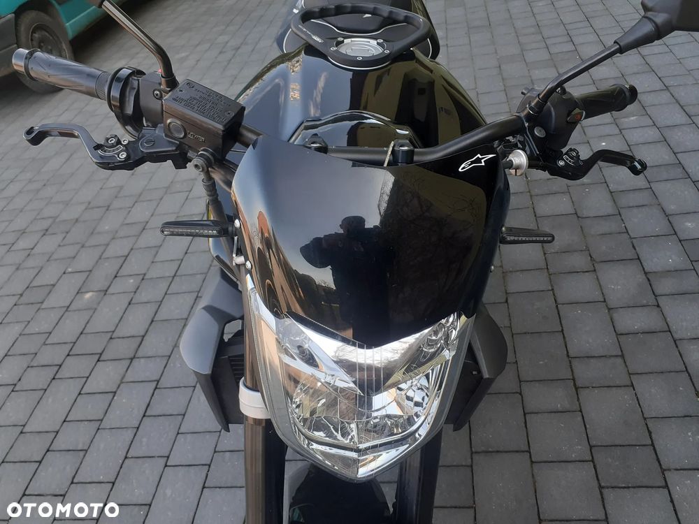 Yamaha FZ - 10