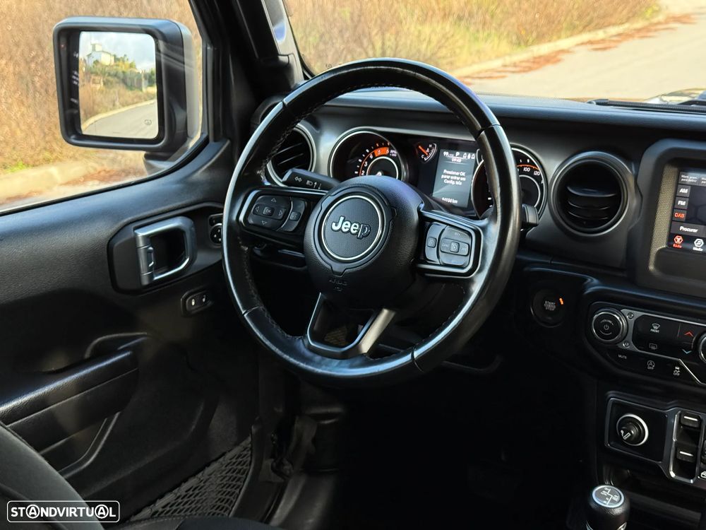 Jeep Gladiator 3.0V6 MultiJet AWD Auto Overland - 26