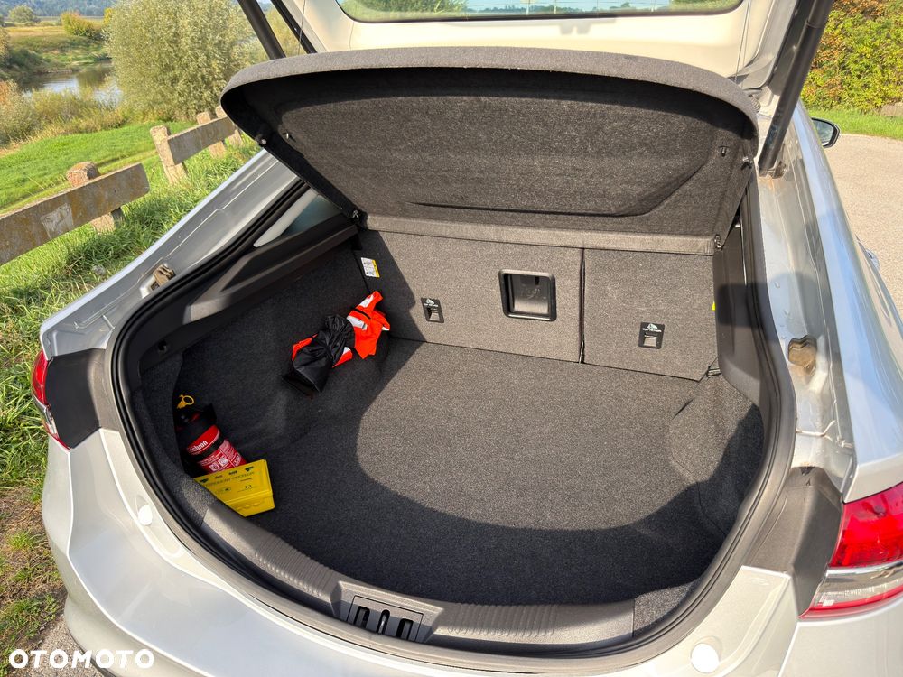 Ford Mondeo 2.0 EcoBlue Trend - 28