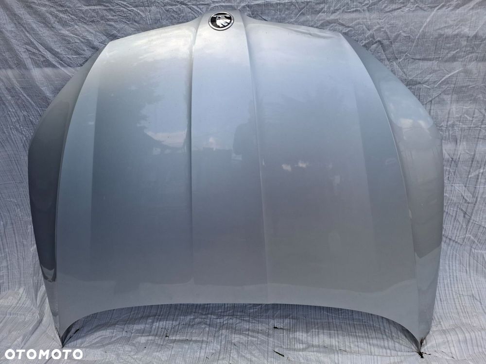 MASKA POKRYWA SILNIKA SKODA SUPERB III 3 3V0823155 - 1