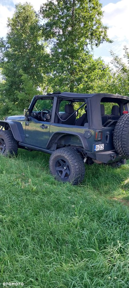 Jeep Wrangler - 5