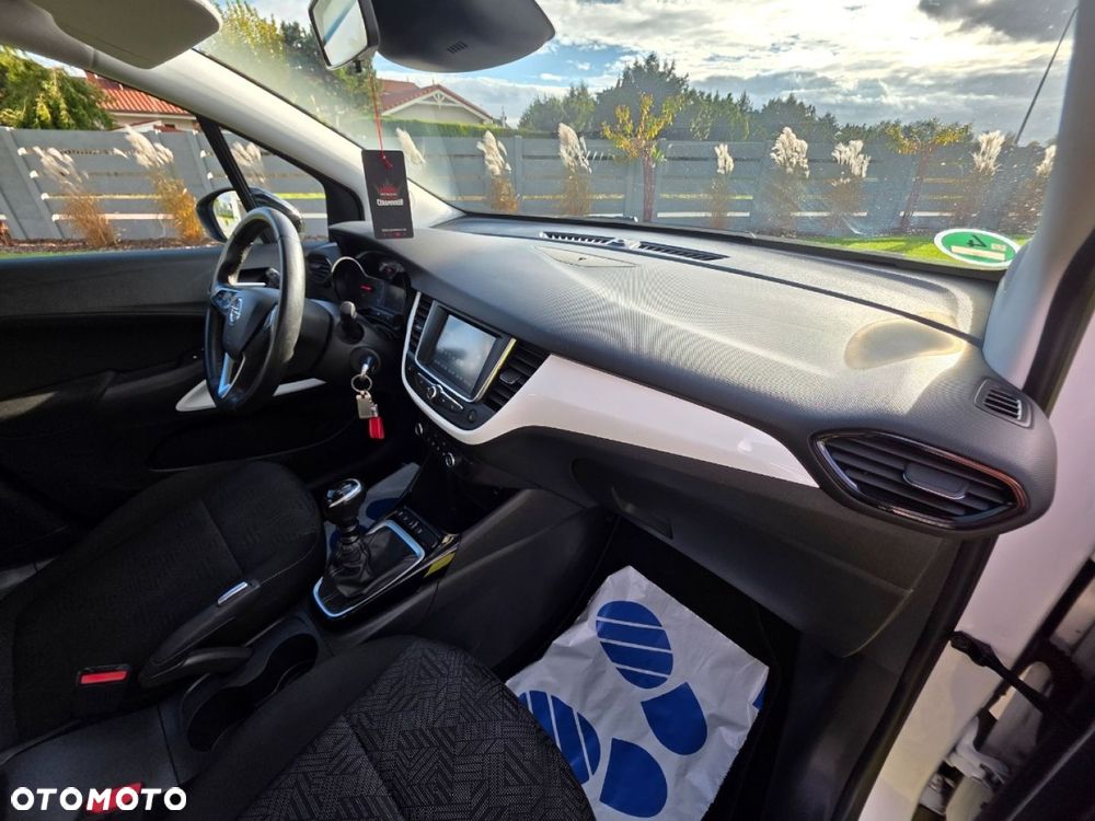 Opel Crossland X - 21