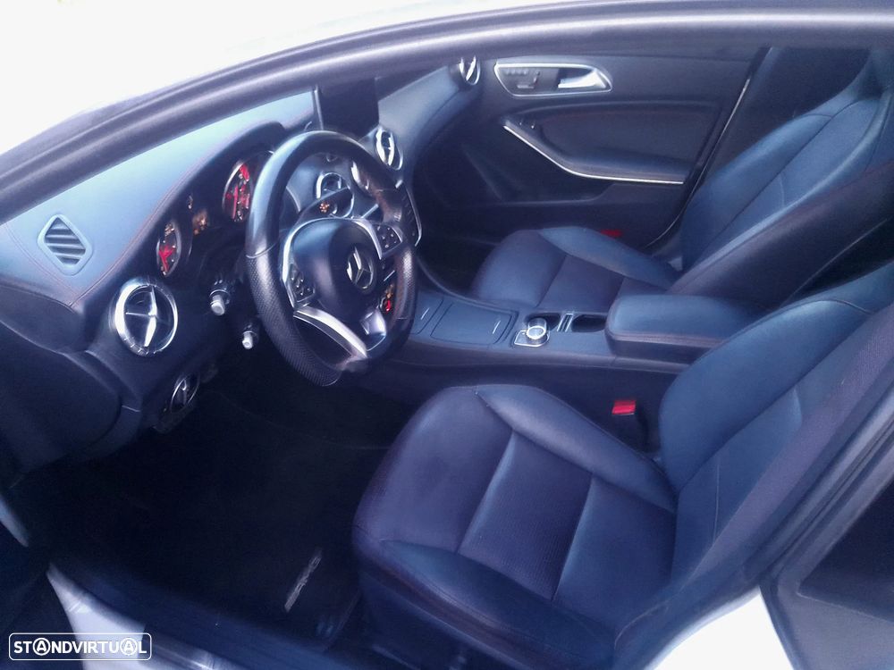 Mercedes-Benz CLA 220 d Shooting Brake AMG Line Aut. - 4