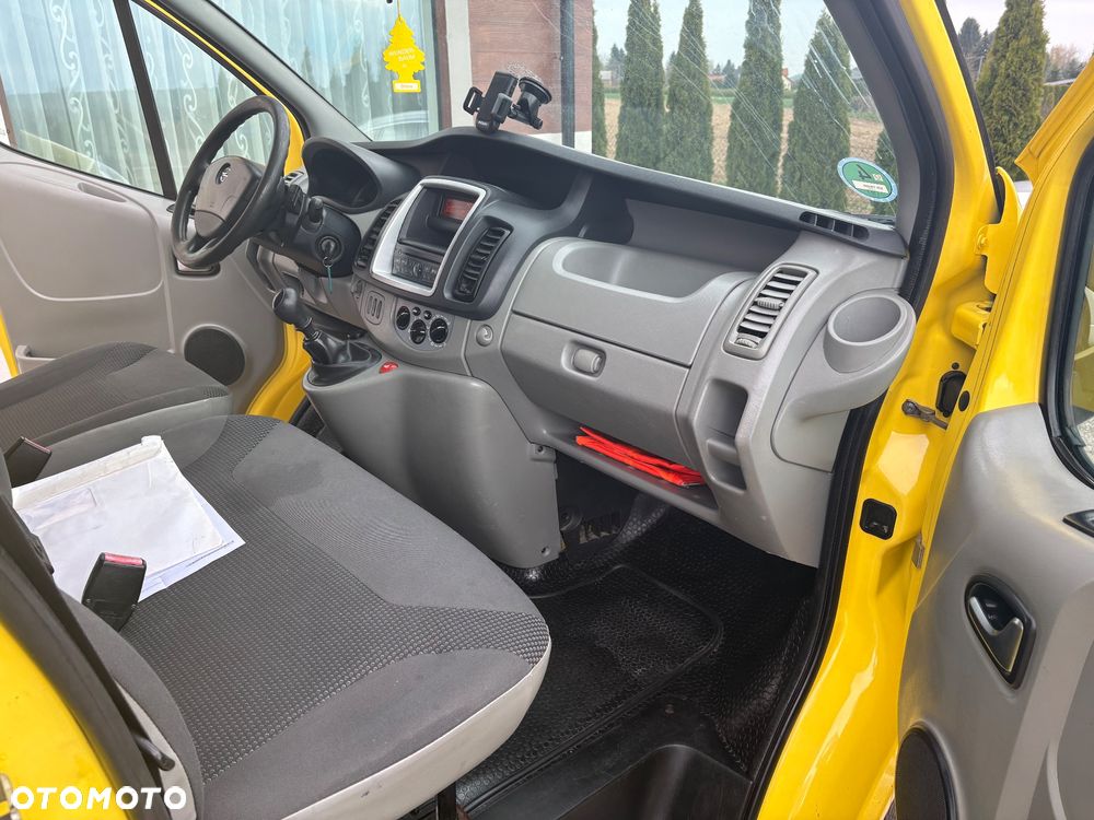 Opel Vivaro - 25