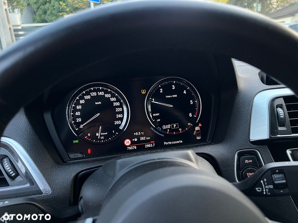 BMW Seria 2 218d - 13