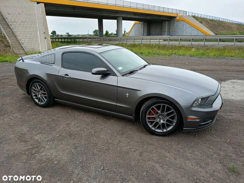 Ford Mustang 3.7 V6 Premium - 3