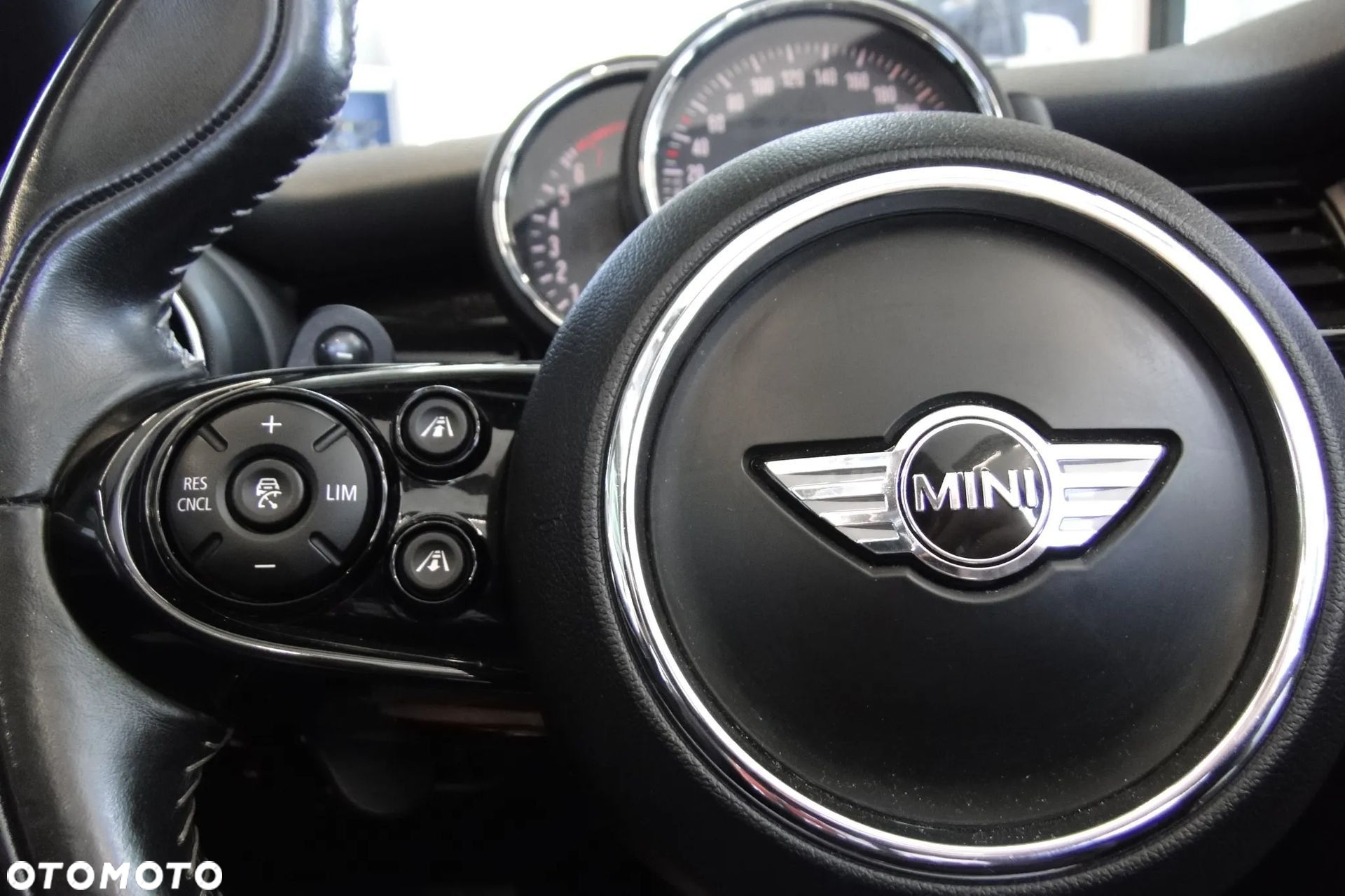 MINI Cooper John Works - 26