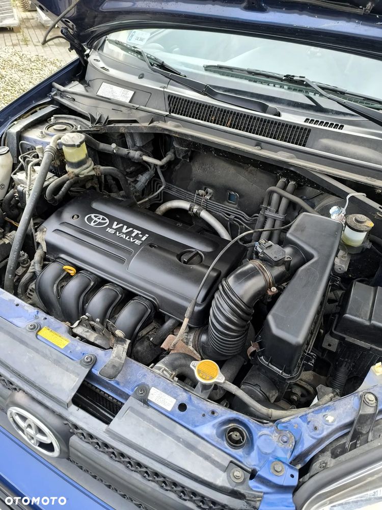 Toyota RAV4 1.8 VVT-i Luna 2WD - 32