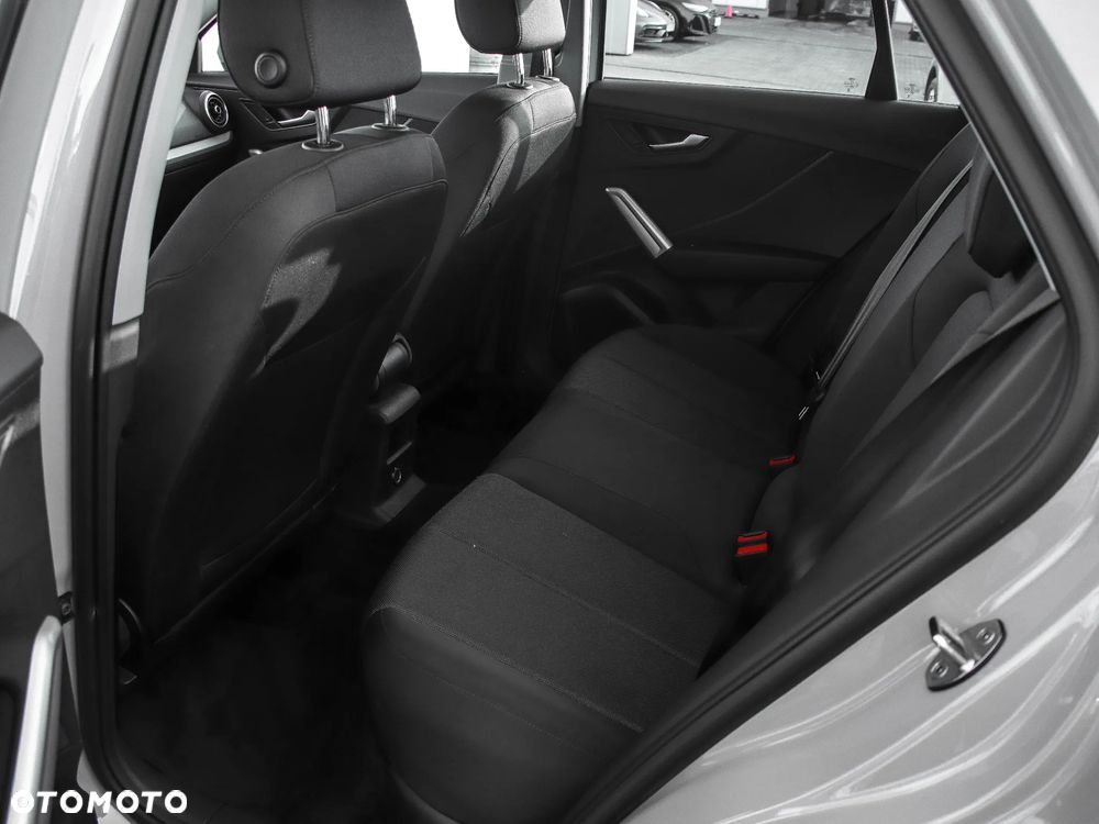 Audi Q2 30 TFSI - 11