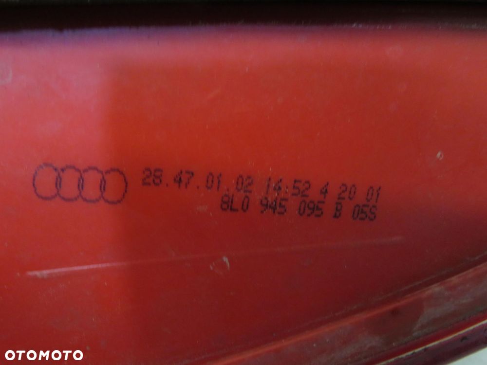 LAMPA LEWA TYLNA AUDI A3 (8L1) 8L0945095B 8L0945096C - 9