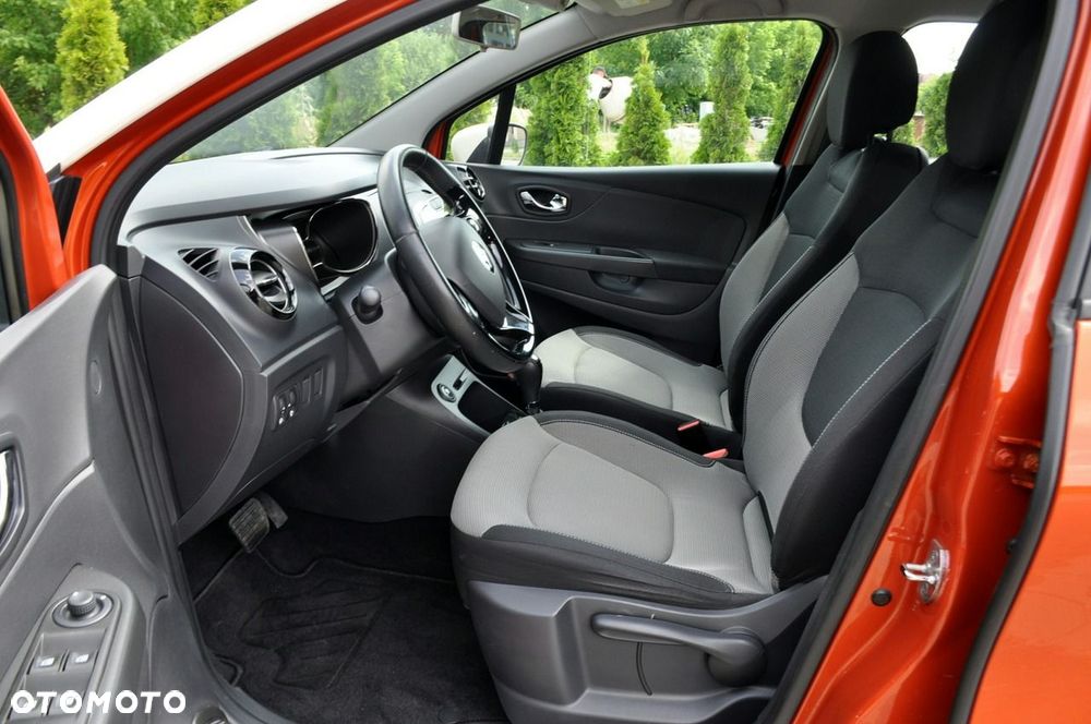 Renault Captur - 22