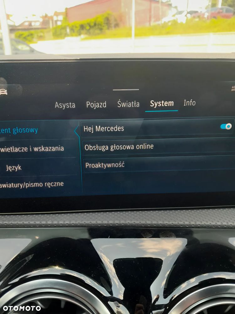 Mercedes-Benz Klasa A 220 4-Matic AMG Line 7G-DCT - 19