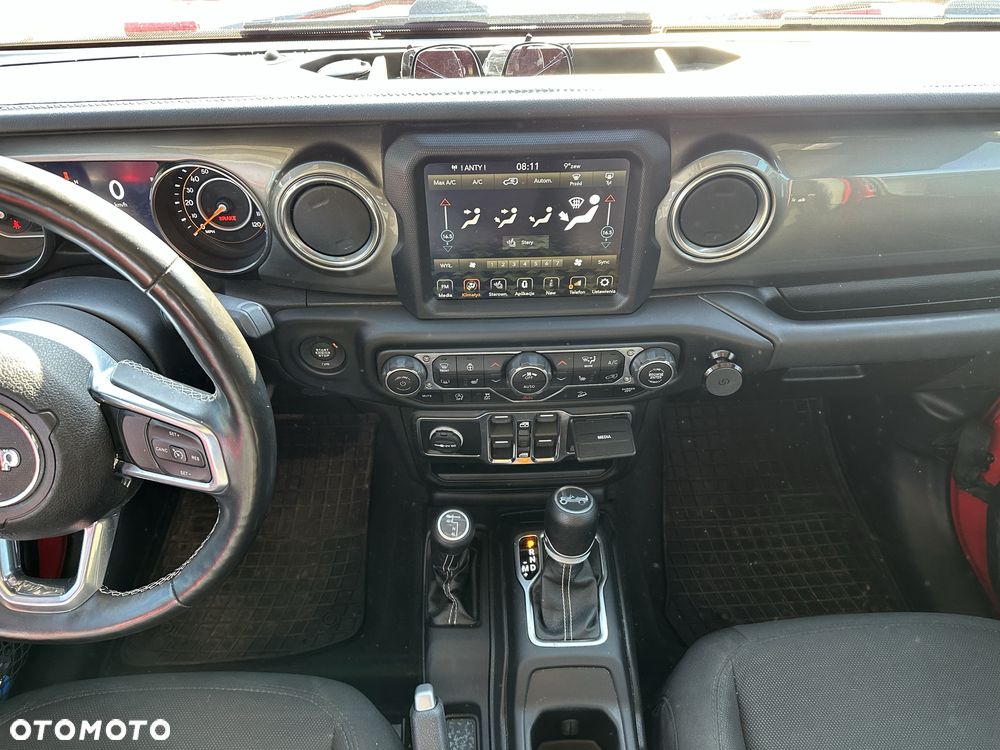 Jeep Wrangler - 5