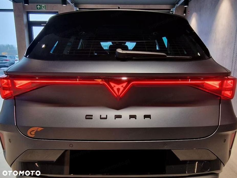 Cupra Leon Sportstourer 2.0 TSI 4Drive DSG - 4