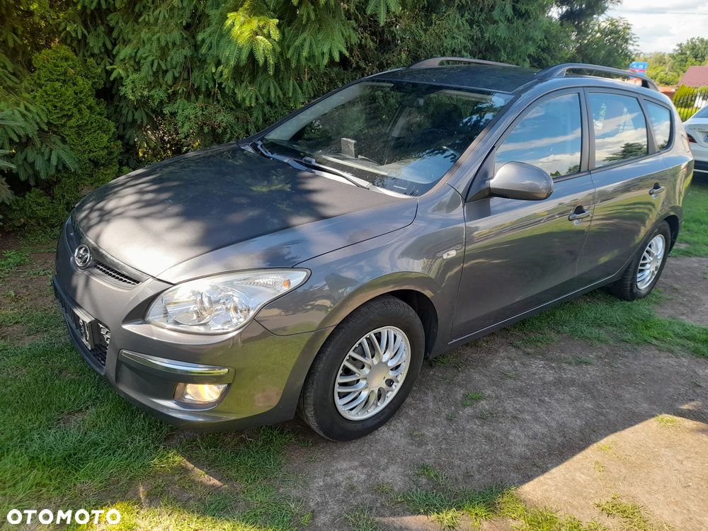 Hyundai i30 1.6 Classic + - 10