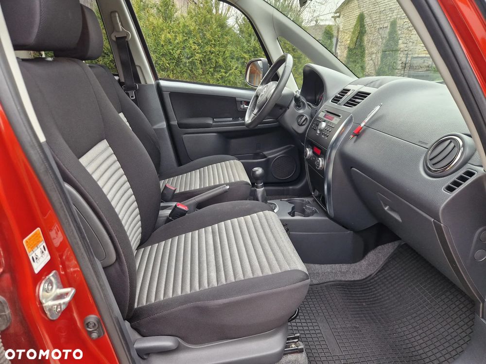 Suzuki SX4 1.6 VVT Streetline 4x2 Club - 37