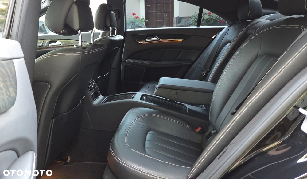 Mercedes-Benz CLS 350 BlueEff - 30