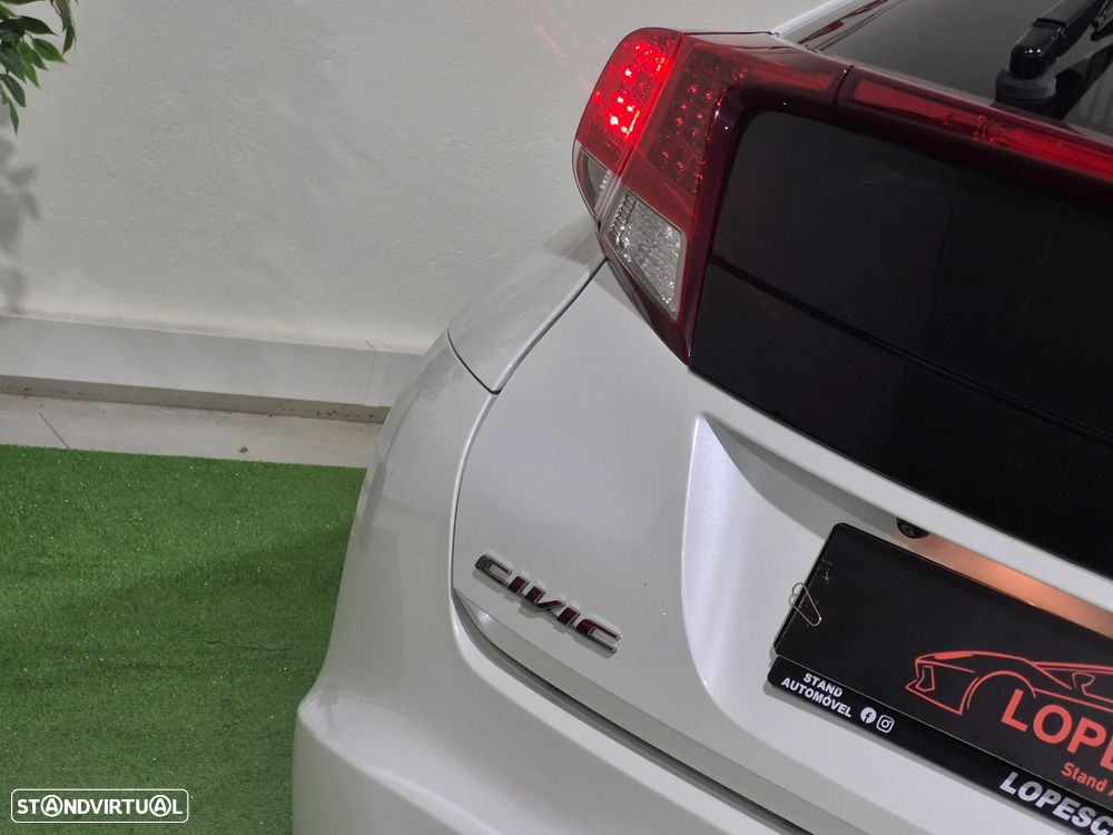 Honda Civic 1.4 i-VTEC Sport - 8