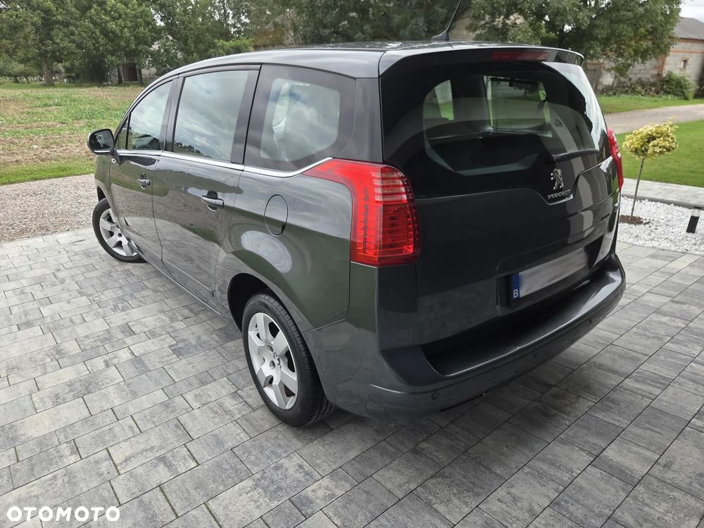 Peugeot 5008 HDI 115 Active - 3