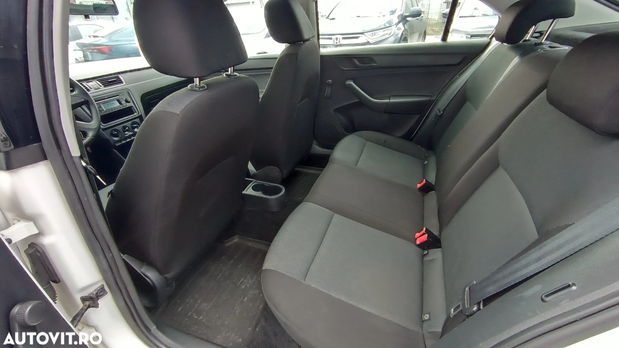 Skoda RAPID 1.6 TDI Active - 9