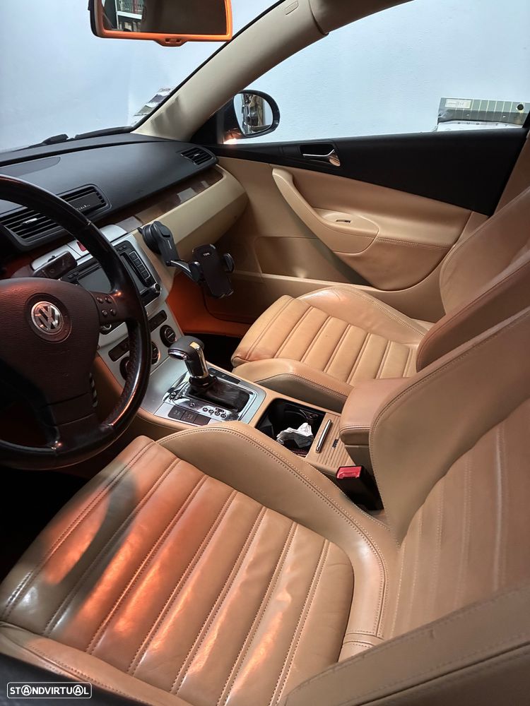 VW Passat Variant 2.0 TDI Highline DSG - 3