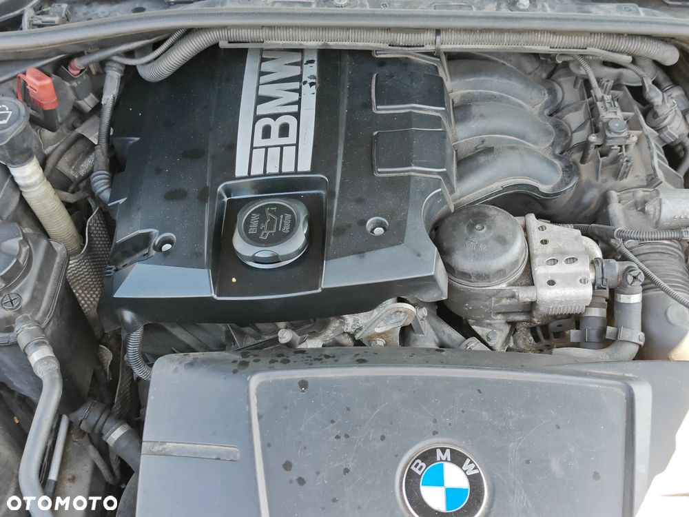 BMW Seria 3 318i - 9