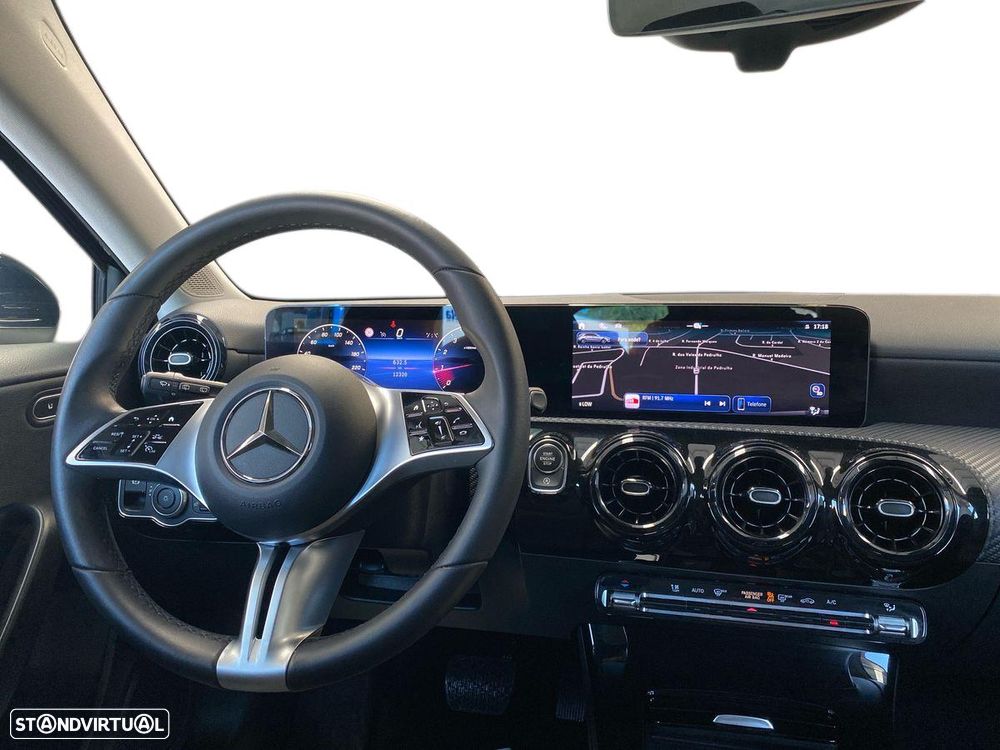 Mercedes-Benz A 200 Standard - 12