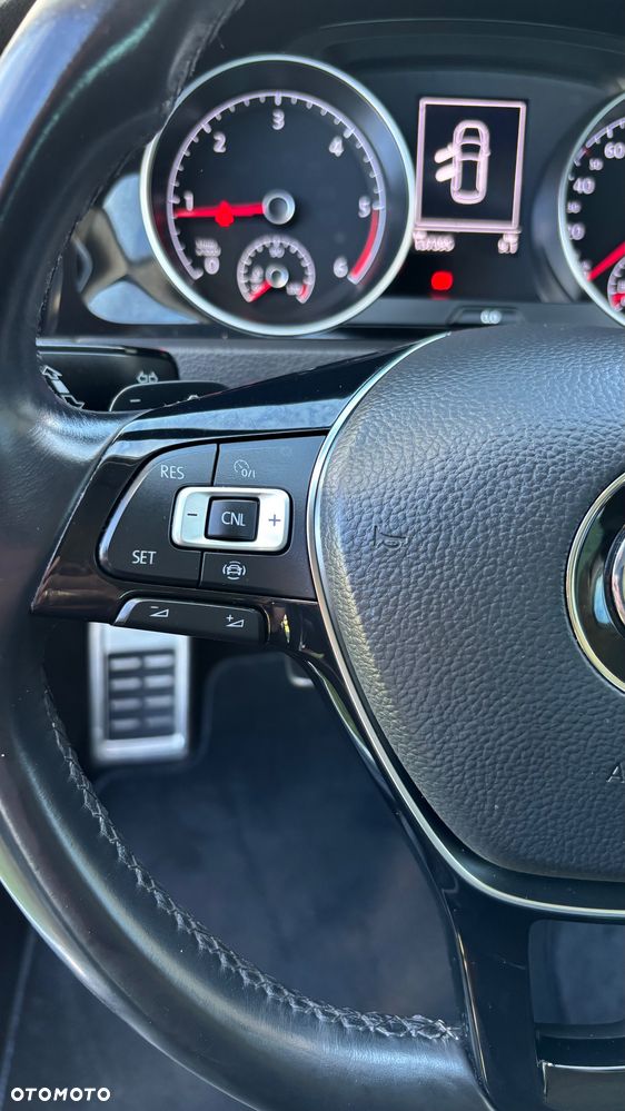 Volkswagen Golf 1.6 TDI SCR DSG Join - 13