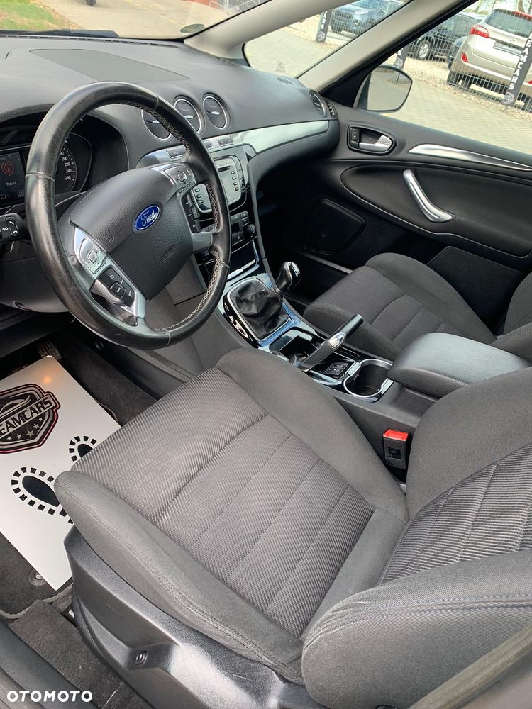 Ford S-Max - 31