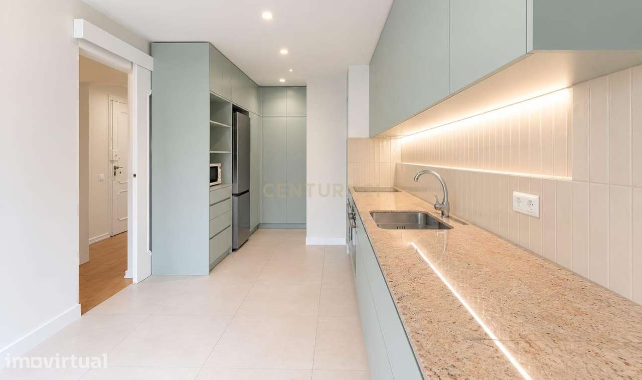 Apartamento T3+1 Remodelado para Arrendamento - Lumiar - Grande imagem: 4/28