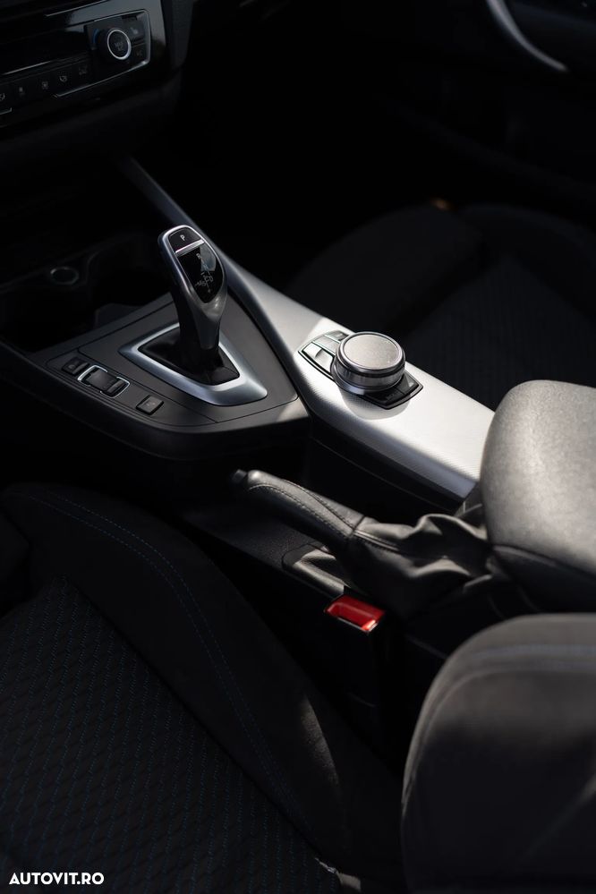 BMW M2 M235i xDrive AT - 8