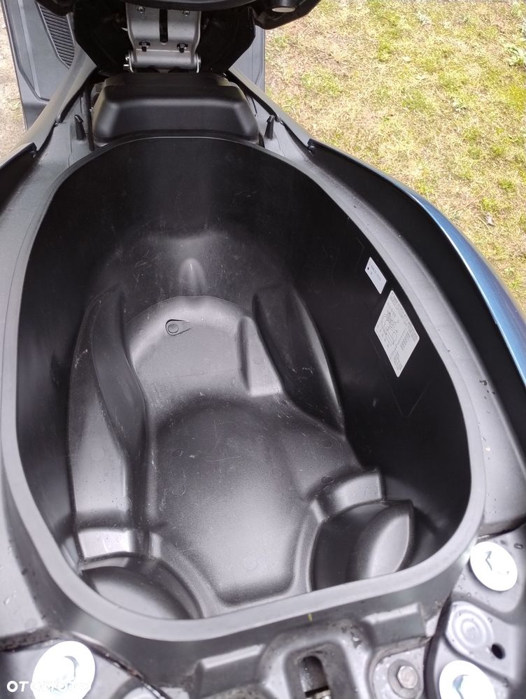 Yamaha NMAX - 13