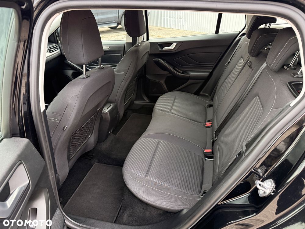 Ford Focus 1.5 EcoBlue Start-Stopp-System TITANIUM - 11