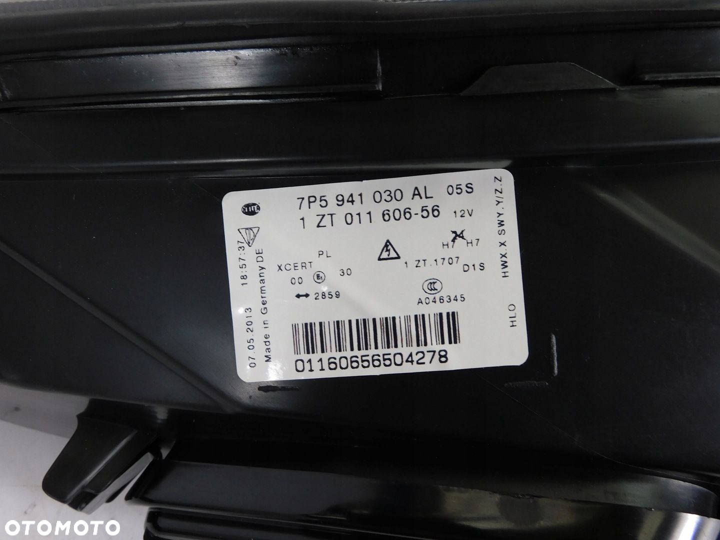 PORSCHE CAYENNE 7P5 PRZED LIFT LAMPA PRAWA LEWA EU - 16