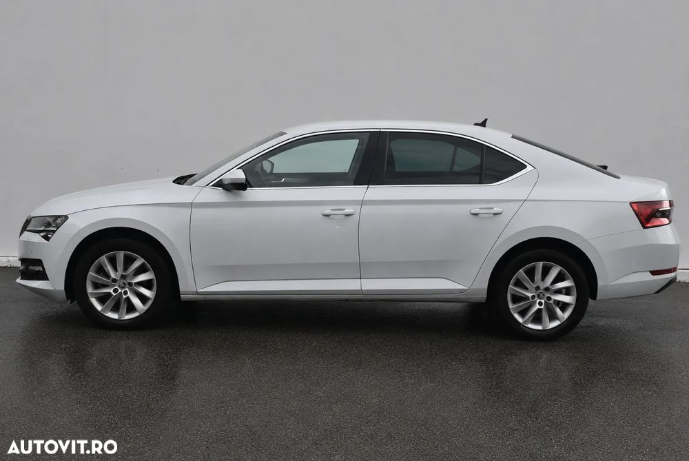 Skoda Superb 2.0 TDI DSG Ambition - 8