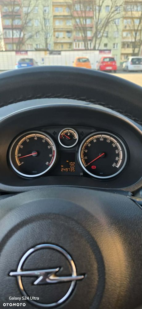 Opel Corsa 1.4 16V Cosmo - 10