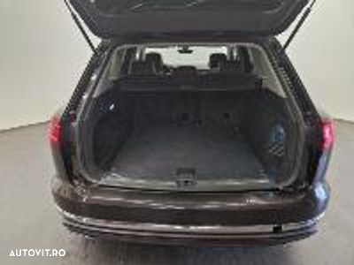 Volkswagen Touareg - 15