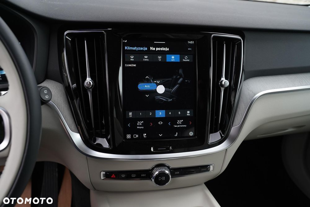 Volvo V60 B4 B Plus Bright - 19