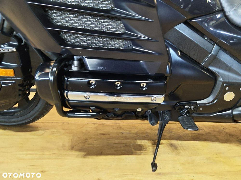Honda GL - 26