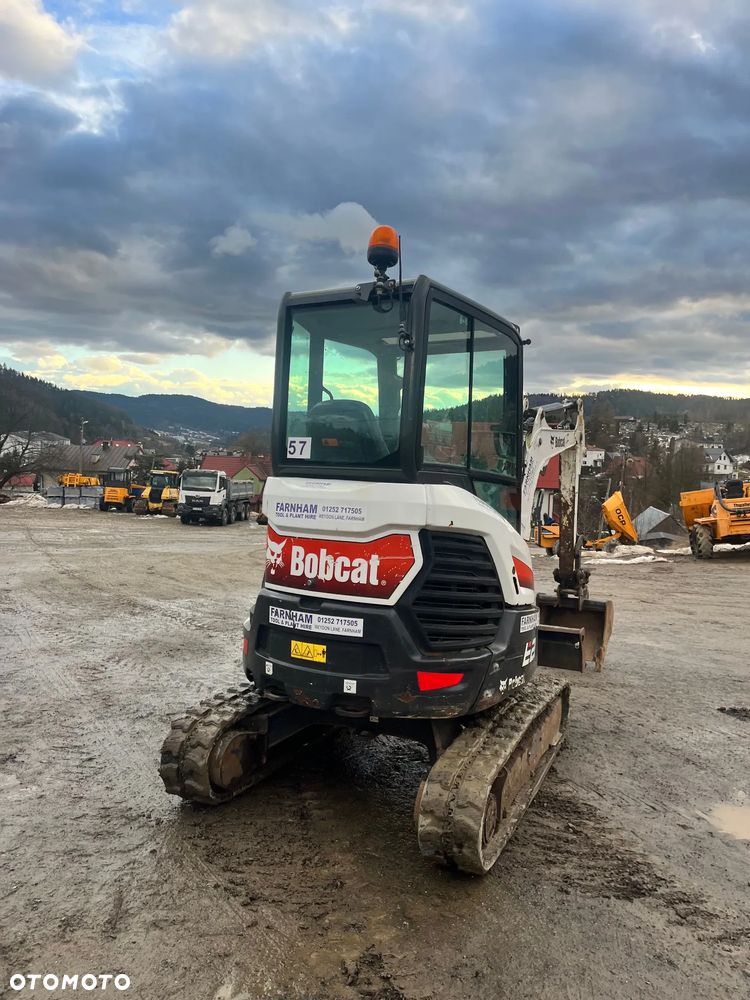 Bobcat E26 - 5