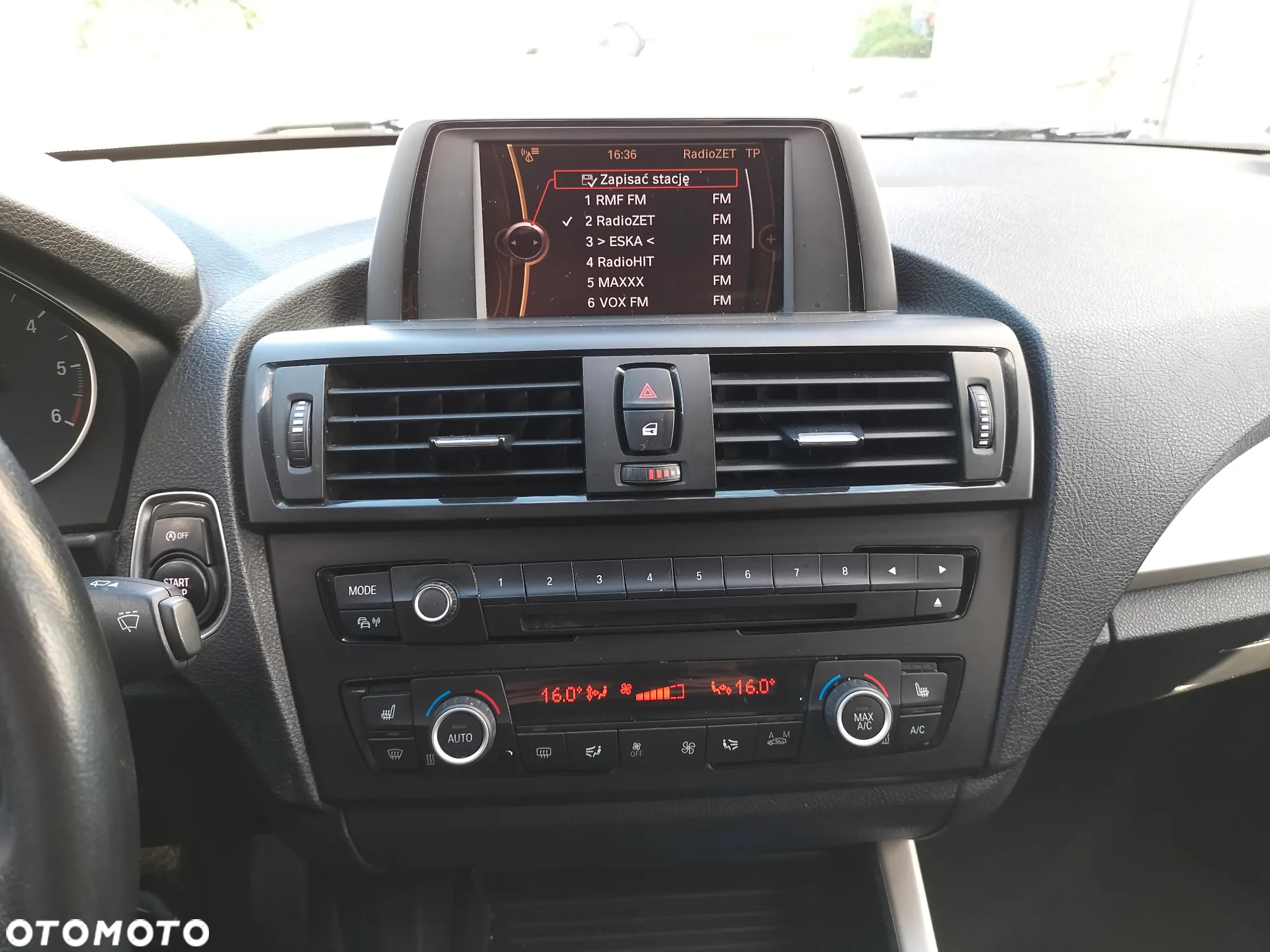 BMW Seria 1 116d - 10