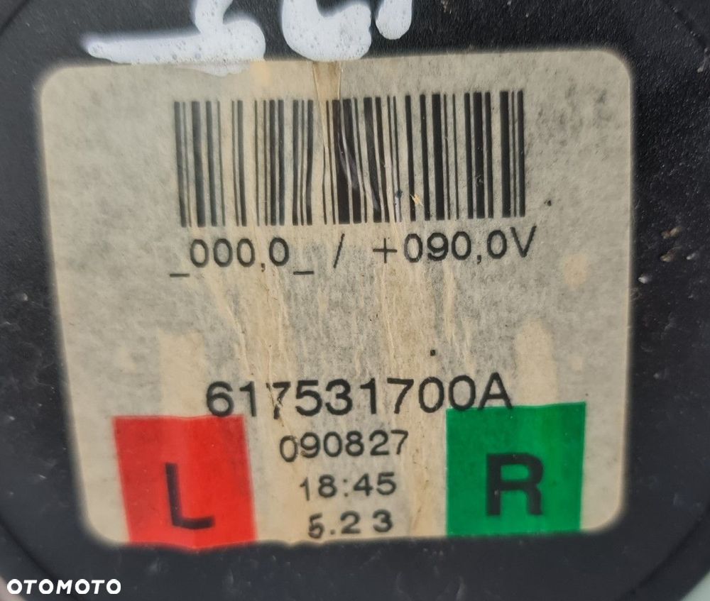 PAS TYLNY PRAWY TYŁ BMW E90 617531700A - 2