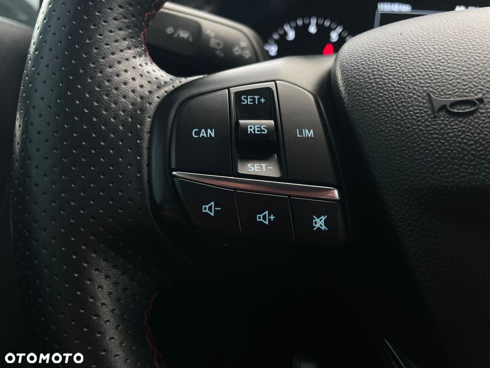 Ford Fiesta 1.1 S&S ST-LINE - 22