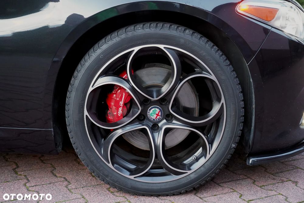 Alfa Romeo Giulia 2.0 Turbo TI Q4 - 37