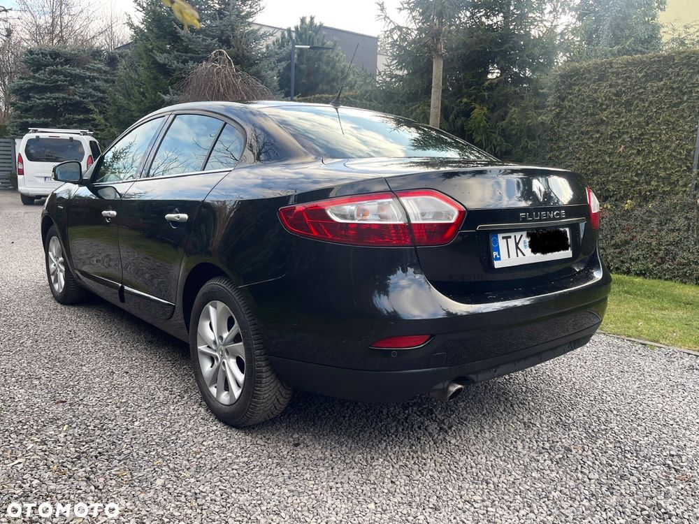 Renault Fluence ver-1-6-16v-limited - 10