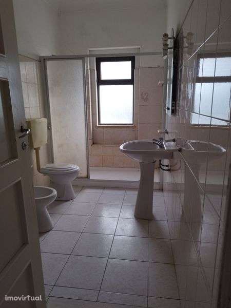 T4 no centro de Alpiarça - Grande imagem: 5/8